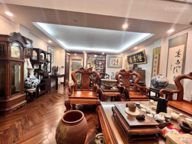 BÁN GẤP PHÂN LÔ ĐẲNG CẤP TRUNG KÍNH, ÔTÔ TẢI TRÁNH, VỈA HÈ 2 BÊN, KINH DOANH BẤT CHẤP, NHỈNH 21 TỶ