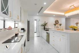 Chính chủ bán căn 3PN, 2VS C14 - Bộ Công An, Nam Từ Liêm, 108m2 giá 4,2 tỷ, sẵn sổ, full nội thất