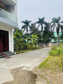 Đất 2 mặt đường đất giãn dân liền kề Traphaco 1 bước chân ra chợ Như Quỳnh