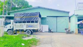 Cho thuê kho gần 1.000m2 trong KCN Trà Nóc 50 triệu