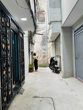 Lò Đúc - Nhà đẹp ở luôn - 38m2 - Vài bước ra phố - chỉ 6 tỷ 8