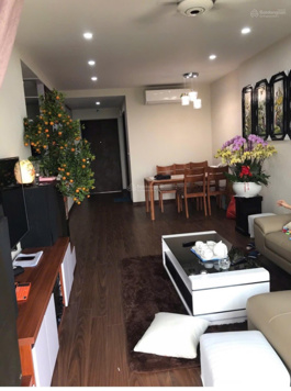 Cần bán căn 3PN 92m2, căn góc ban công Đông Nam, nội thất đầy đủ xịn xò, có hỗ trợ vay ngân hàng