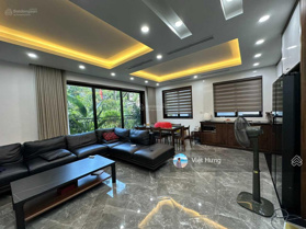 Chính chủ tôi bán nhà 7 tầng Yên Lãng 56m2 - Mặt tiền 10m. Căn góc 2 mặt thoáng. Full NT 0859 194 555