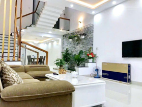 Bán gấp căn nhà mặt tiền kinh doanh sầm uất khách du lịch gần cầu Cẩm Nam Hội An. Dt 150m2