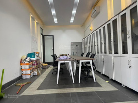 Cho thuê Biệt Thự trệt 2 lầu 500m2 mặt tiền Nguyễn Văn Cừ 13m vị trí đẹp gần qua Cồn Khương