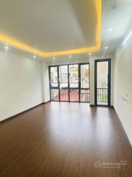 Cho thuê 7 căn ở Trần Hữu Dực làm văn phòng và ở, oto đỗ cửa