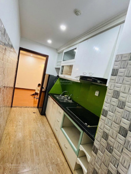 Chủ chuyển công tác cần bán căn tầng trung Hateco 77/81m2. Giá 4,2 tỷ 2N, 2VS 1 logia full nội thất