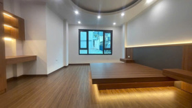 Bán nhà mới xây Kim mã 7 tâng, thang máy, ngõ thông, ảnh đúng chuẩn nhà