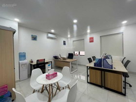 Chính chủ cho thuê nguyên sàn tầng 1 làm VP 100m2