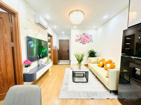 Chính chủ cần bán CH chung cư Florence 101m2, 4PN, nội thất đẹp, tầng trung