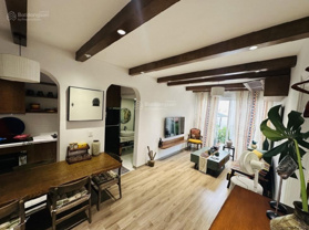 Siêu hiếm: Một căn hộ sang xinh phố cổ 65m2 gần hồ Hoàn Kiếm đang làm homestay