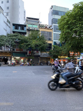 Bán nhà mặt phố Kim Mã, vị trí đắc địa, 4 tầng, DT 58m2, mặt tiền 4,8m, sổ đỏ, 35 tỷ, 0903 280 064