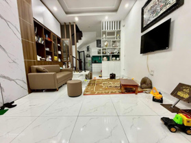 Bán nhà Xuân La 40m x 5tầng mt3.5 gia8.5 tỷ Tây Hồ