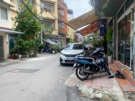 Tân Mai - Phân lô - Vỉa hè ô tô tránh - 7 tầng thang máy - 45m2x7T - giá 15 tỷ