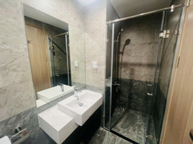 Chính chủ cần bán studio diện tích lớn, view hồ điều hòa, tòa P2 Pavilion, chỉ việc xách valy vào ở