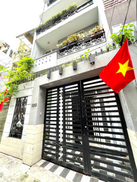 Bán nhà 63/18 Lê Văn Sỹ, Phú Nhuận, 264m2, 4 tầng, 5.5mx16m, hẻm ô tô, tiện kinh doanh