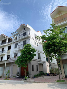 Bán liền kề 90m2 lô góc hoàn thiện tuyệt đẹp