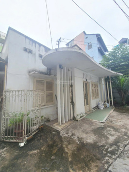 Biệt thự (16m*16m) nhà trệt đường Điện Biên Phủ, P4, Quận 3 chính chủ cho thuê. Giá: 50 tr/th