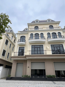 Dinh thự đại lộ San Hô 150m2 5 tầng đường 52m. Đẳng cấp nhất Vin Hưng Yên - Ngang Xã Đàn, Cầu Giấy