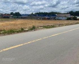 (195tr/sổ giá full sổ) 4 lô thổ cư (20X55=1100m2) SHR, đường 18m, ngay thị xã, dân đông