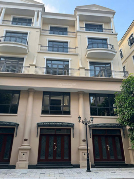 Chỉ với 140tr/1m2 mua nhà khu đóng, hướng Đông Nam!