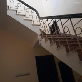 Cần bán nhà mặt đường Cổ Nhuế, nhà 3.5 tầng có sân phía trước. Đang cho thuê 20tr/tháng