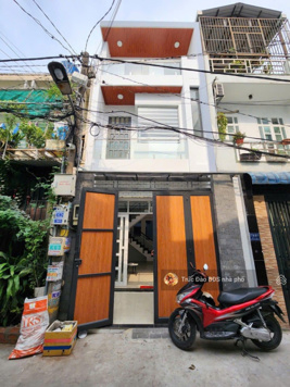 Cần tiền chính chủ bán gấp căn nhà ở Bùi Tư Toàn, Bình Tân,DT 60m2 4PN 2WC, SHR, hoàn công ,bớt lộc