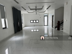 Chủ gửi bán toà nhà 2 mặt tiền đường Lã Xuân Oai, Phường Tăng Nhơn Phú A, Quận 9 - giá chỉ 17,8 tỷ