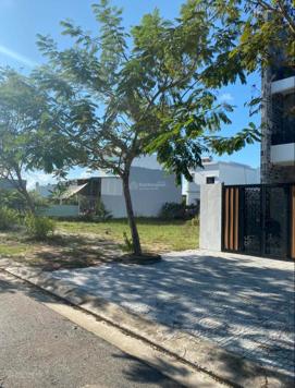 Chính chủ - bán gấp 122.5m2 đất gần FPT, gần chợ chỉ 1.75 tỷ - xây nhà ở ngay