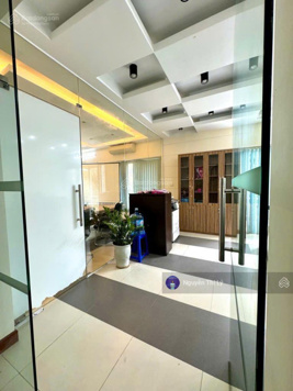 Chính chủ bán biệt thự 4 tầng đẹp khu Mỹ Đình, lô góc 2 mặt tiền, view công viên. LH 0966 711 386
