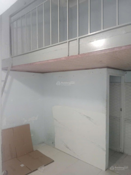 Cho thuê phòng giá rẻ, gần cầu Tham Lương 1tr6