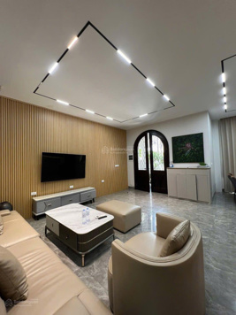 19 tỷ! Biệt thự LK full đồ đẹp đón tết tại Vinhomes Gia Lâm