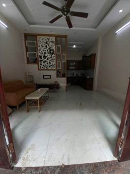 Cho thuê nhà nguyên căn phố Lê Đức Thọ, trung tâm Mỹ Đình, 35m2, 5 tầng. Cho thuê hộ GĐ ở lâu dài