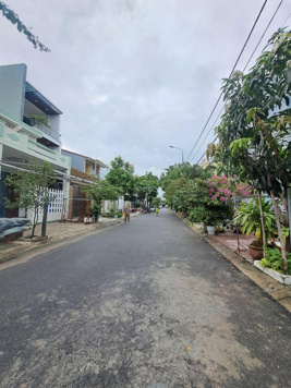 Bán lô đất MT Vũ Tông Phan DT 122m2 mgang 5m hướng Đông Nam