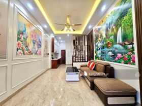 Bán nhà Mỹ Đình, HN giá 6,4 tỷ với 30m2 nhà 6 tầng mặt tiền 5,3m full nội thất siêu đẹp
