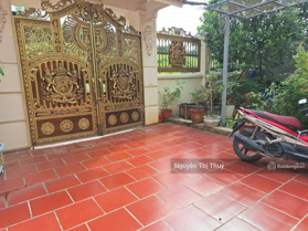 Siêu biệt thự mặt phố Bát Khối, LB DT 337m2 4 T, MT 10 m, giá 40 tỷ 5 DT rộng giá rẻ, view triệu đô