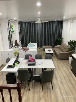 Chủ nhà giáo viên bán căn 53m2 tự xây gần đường ô tô tránh đường Hàm Nghi, view Vinhomes giá 8.5 tỷ