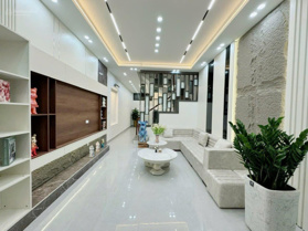 Nhà Lê Đức Thọ - 6,3 tỷ - ô tô đỗ cửa - gần phố - vào ở luôn