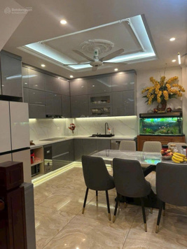 Hạ chào 250tr - chỉ 6.2 tỷ bán nhà Trần Cung gần Hoàng Quốc Việt - 40m ra ô tô - 2 thoáng