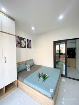 Bán căn CCMN mặt phố, Mỹ Đình, 100m2. 29 phòng, 8 tầng, dòng tiền 200tr/tháng, vài bước ra oto