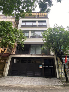 Cho thuê nhà Bùi Xuân Phái - Mỹ Đình, 125m2 x 5T, 1hầm, MT: 6m. Thông sàn, thang máy, PCCC đủ