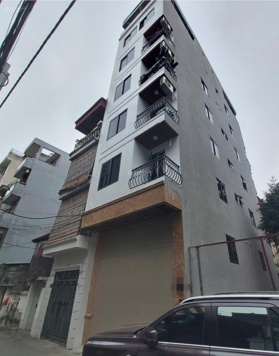 Siêu phẩm! CHDV Nguyễn Hoàng 70m2, 8T nổi 1 hầm, gara, thang máy, chuẩn PCCC, full NT, giá TL