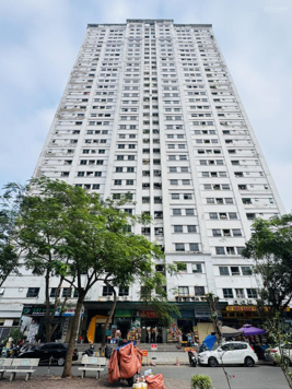 Cực hiếm bán căn hộ 2 ngủ tòa VP3 Bán Đảo Linh Đàm