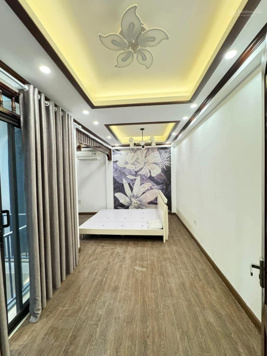 Chính chủ bán gấp nhà Mỹ Đình, 36m2, 5 tầng, mặt tiền 5m, giá 6.95 tỷ, cực hiếm, gần mặt phố