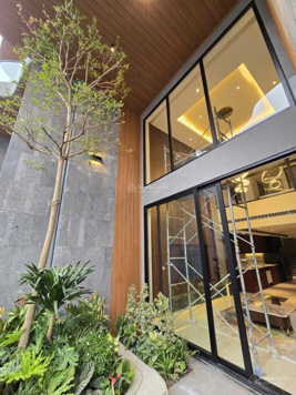 Bán nhà phố Hồng Tiến 85m2 - 8 Tầng Thang máy Gara 2 ô tô - Full nội thất - Vườn cây