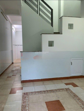 Nhà cho thuê hxh, trệt 2 lầu sân thượng, đường Huỳnh Văn Bánh p11 PN