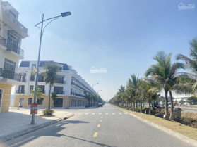 Bán lô biệt thự gần khách sạn Hàn, gần công viên lớn, giá cực tốt, thích hợp đầu tư