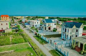 Cần bán lô đất nền view biển Quất Lâm, 100m2, ngay trục chính chạy ra bãi tắm giá chỉ 1 tỉ