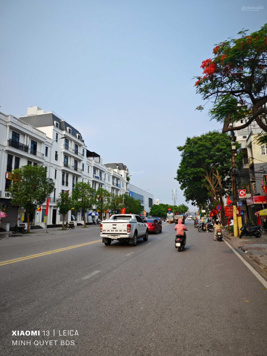 Cho thuê nhà mặt đường Bạch Đằng, mặt tiền 12m, DT 200m2 x 3 tầng thông sàn đẹp, có thang máy