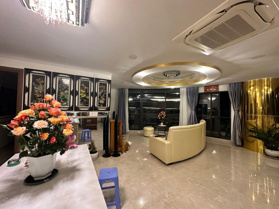 Cho thuê căn hộ VIP 3 view tầng cao - Gateway block A